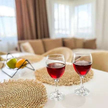 2 Bedrooms 1095 Durres